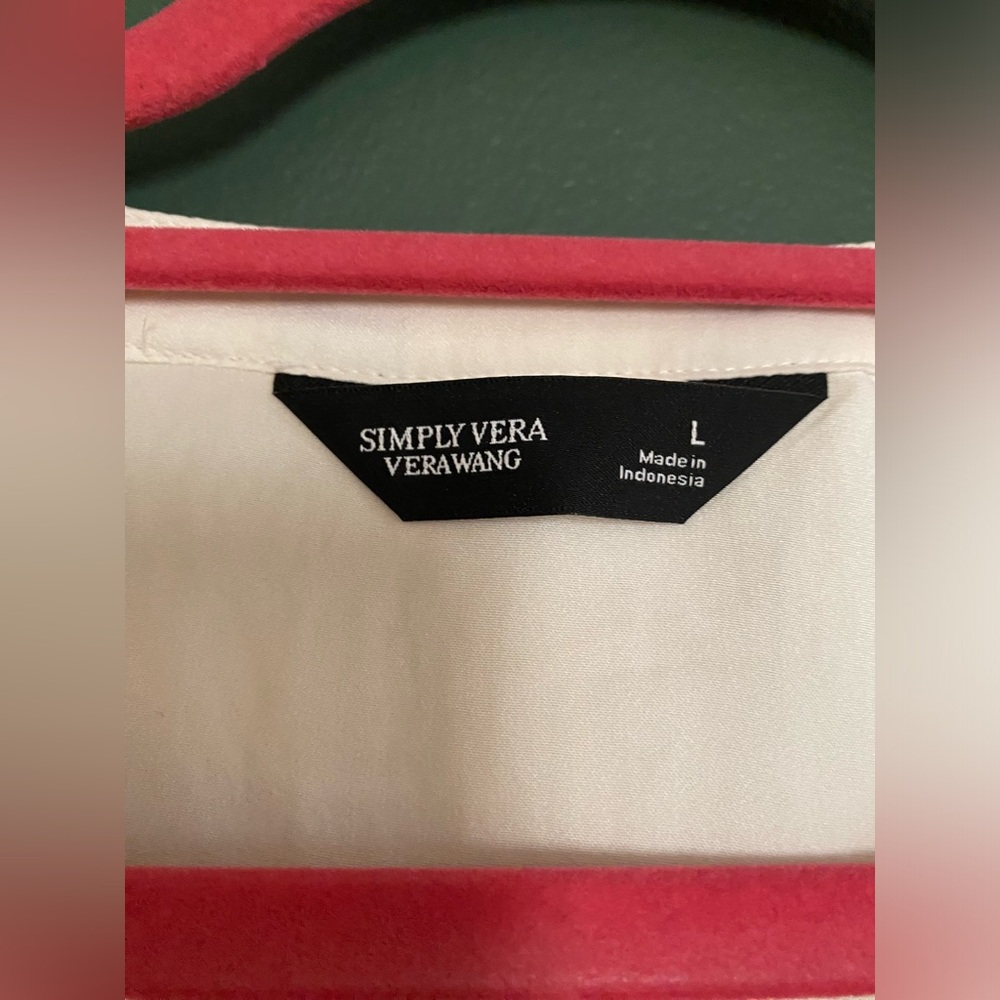 NWT- Simply Vera- roll tab popover blouse split neck (L) Vera Wang ivory white - Picture 9 of 12